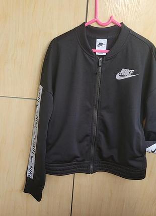 Нова олімпійка nike на 11-12 років