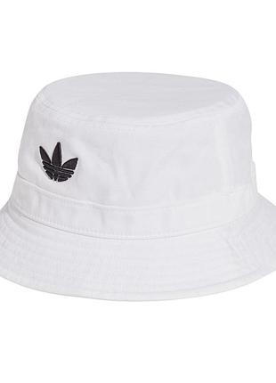Бейсболка adidas adicolor bucket біла