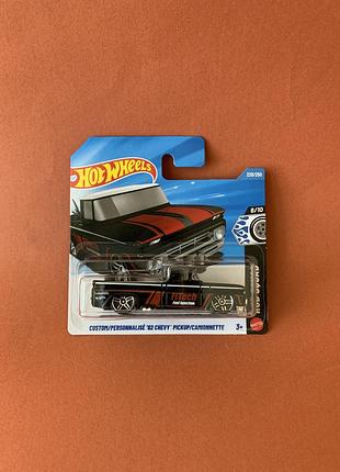 Машинка хот вілс шеві custom chevy pickup hot wheels 2026