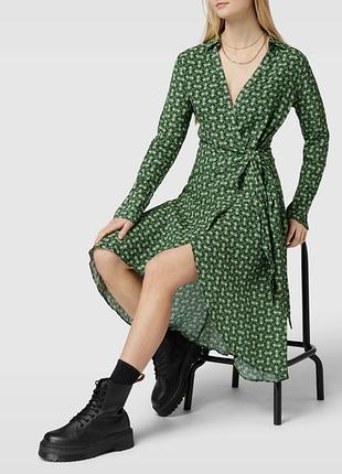 Жіноча зелена сукня міді на затин lea graphic wrap midi dress від відомого нідерландського бренду colourful rebel