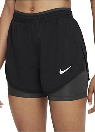 Жіночі чорні спортивні шорти від nike розмір xs оригінал