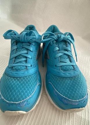 Кроссовки umbro 3