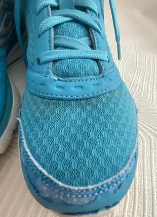 Кроссовки umbro 4