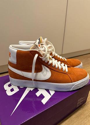 Кросівки унісекс nike sb zoom blazer mid orange
