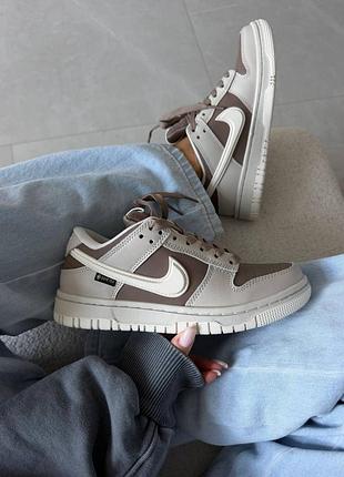 Nike sb dunk low
milk / chocolate gore-tex