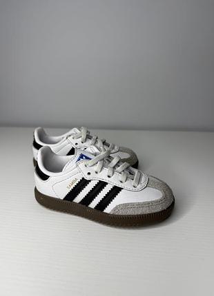 Кросівки дитячі adidas samba білі з чорними смужками