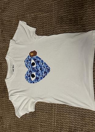 Чоловіча футболка comme des garçons play біла з принтом серця