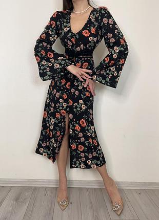 Распродажа платье prettylittlething миди с кружевными вставками