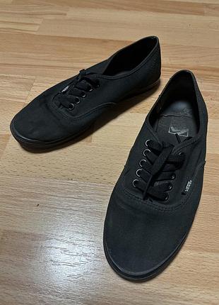 Чорні кеди vans