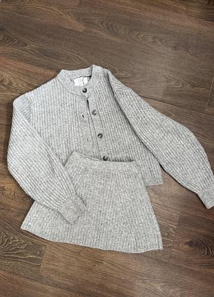 Вязаний костюм на дівчинку zara, 10 років