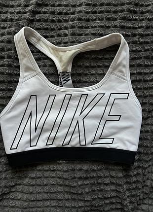 Жіночий спортивний топ nike білий, розмір xs, s