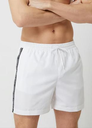 Мужские шорты calvin klein (белые с черными лампасами, размер l)