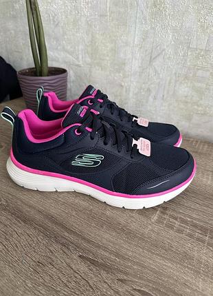 Кросівки жіночі skechers