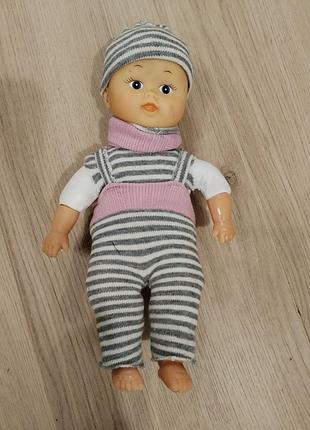 Игрушечный пупс, кукла
