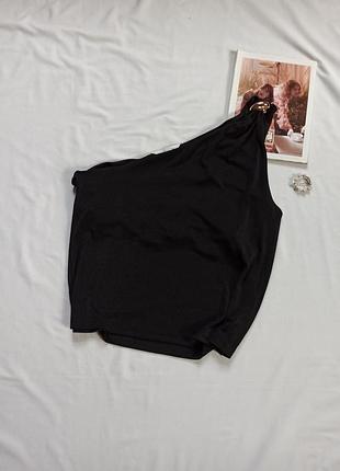 Чорний топ на одне плече з прикрасою primark розмір xl