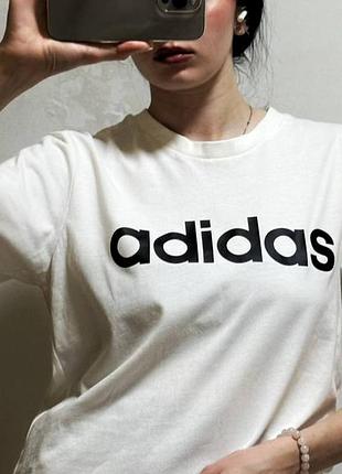 Оверсайз біла футболка adidas
