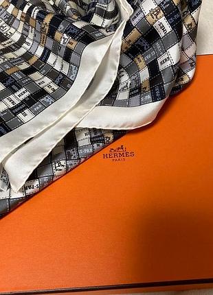 Хустка жіноча hermès шовкова 90х90 см різнокольорова