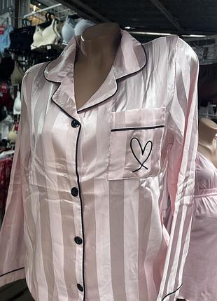 Піжама жіноча victoria’s secret рожева в смужку в рожевому та чорному кольорі