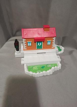Станция дом из железной дороги thomas &amp; friends от производителя tomy