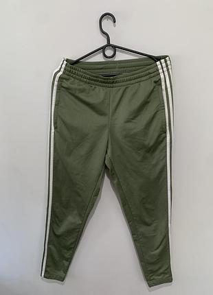 Спортивні штани чоловічі adidas оригінал, оливкові, розмір s