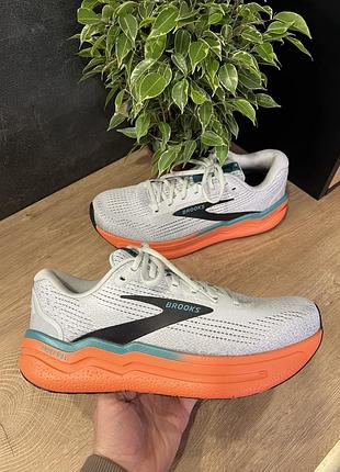 Оригінальні чоловічі  бігові кросівки brooks ghost max 2 44,5