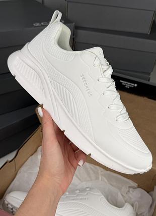 Популярні стильні кросівки skechers uno lite