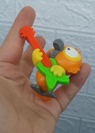 Попугай игровая фигурка 2