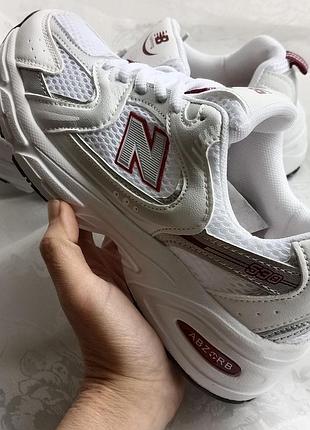 Кросівки жіночі new balance 530 білі з червоним