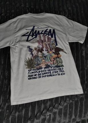 Футболка чоловіча stüssy вінтажна з художнім принтом біла