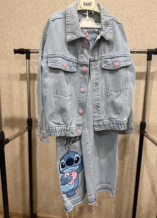 Джинсовий костюм для дівчинки sinsay блакитний з малюнком stitch, розмір 128