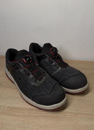 Bata industrials forward legend w