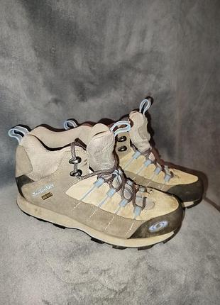 Salomon.трекинговые замшевые ботинки.