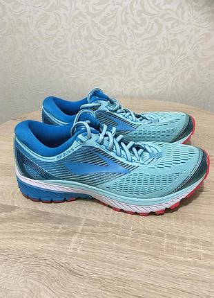 Кросівки brooks