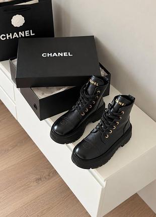 Чоботи chanel