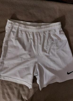 Спортивні шорти чоловічі nike білі