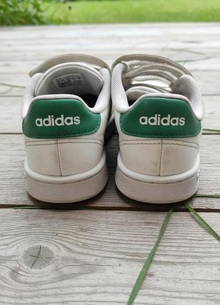 Кросівки для дітей adidas білі