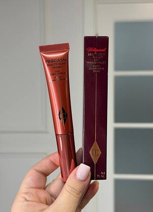 Рідкий хайлайтер-рум’яна charlotte tilbury beauty light wand у відтінку pinkgasm sunset