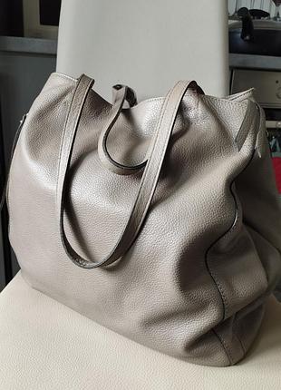 Шкіряна сумка-тоут gianni chiarini dua large оригінал італія taupe