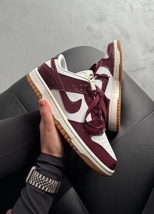 😍 жіночі кросівки nike dunk low lx dark team red and phantom