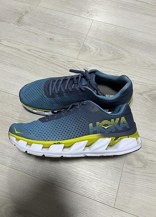 Бігові кросівки hoka one one elevon 46,5р