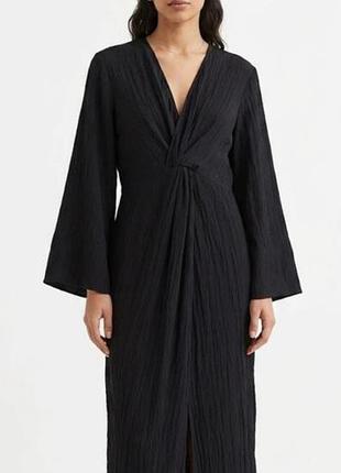 Черное платье из фактурной ткани h&amp;m