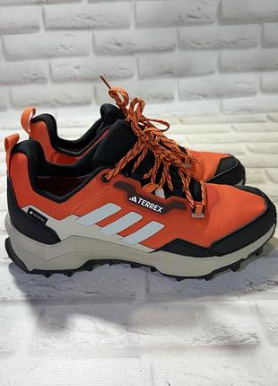 Кросівки adidas 2