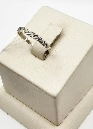 Кольцо серебряное "аден" 17 0,77 г