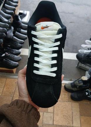 Кроссовки от бренда nike cortez 6