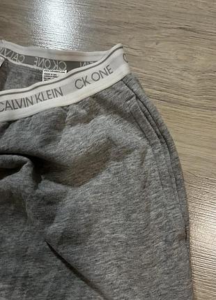 Штани calvin klein 8