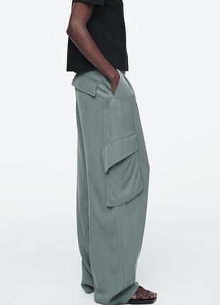 Брюки жіночі cos paperbag utility trousers сіро-зелені карго