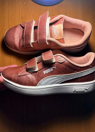 Кросівки для дівчинки блискучі в ідеальному стані