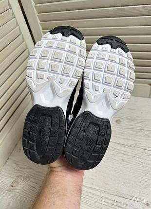 Кррсівки nike air max invigor 6