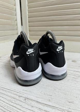 Кррсівки nike air max invigor 5