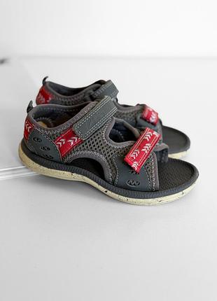 Босоніжки clarks kids sandal